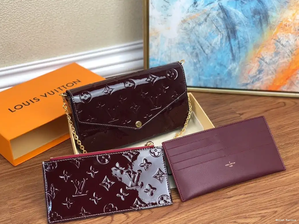 LOUIS POCHETTE VUITTON FÉLICIE 0525